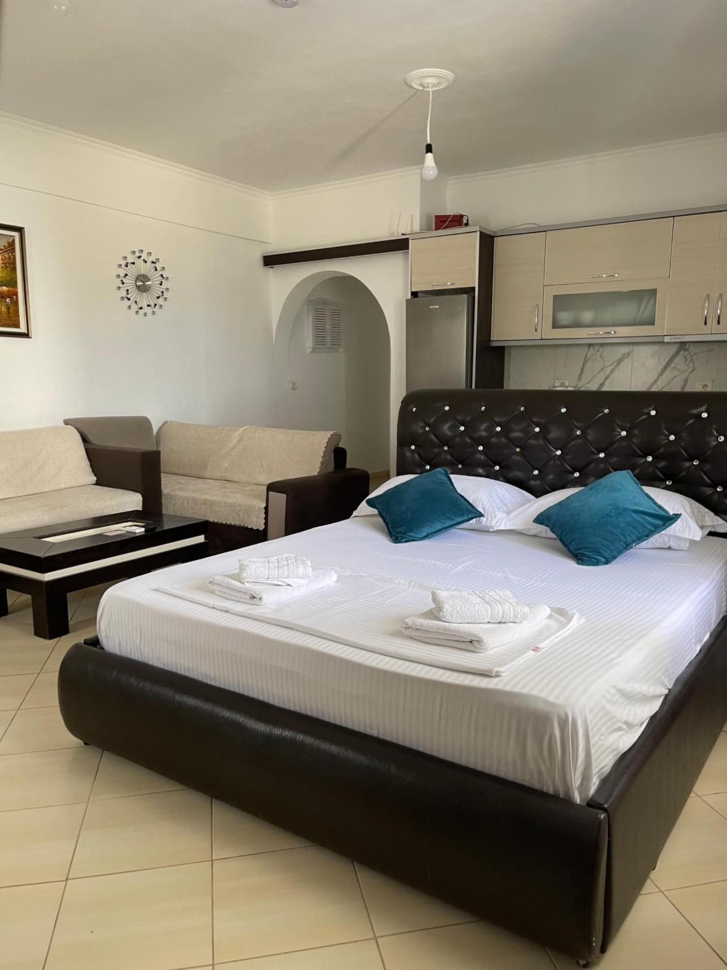 Emiljano Seaview Apartment Ksamil Exterior photo